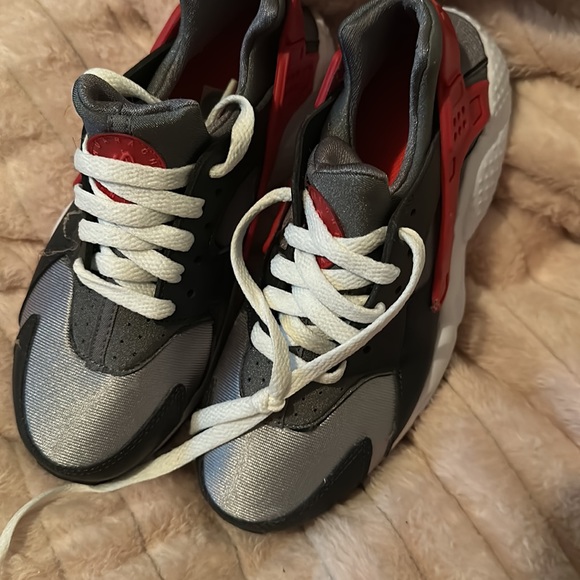 Nike Huarache - Picture 3 of 3